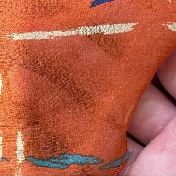 Edge Lightweight Sheer Printed Sleeveless Blouse Orange Blue Cream Size Large - Picture 5 of 12